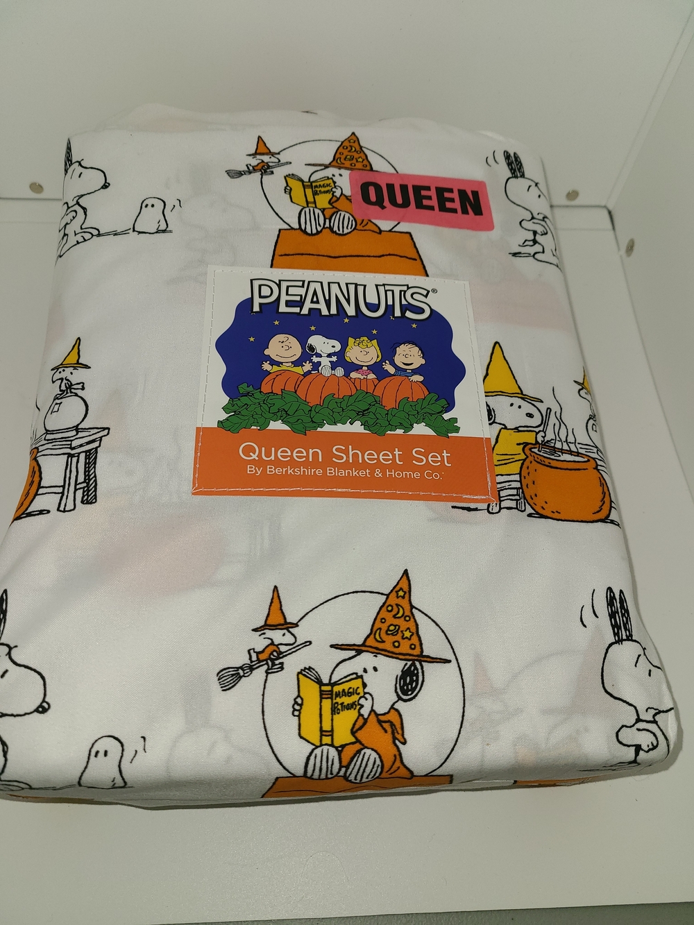 Peanuts Snoopy Queen Sheet Set - White, Orange & Black Halloween